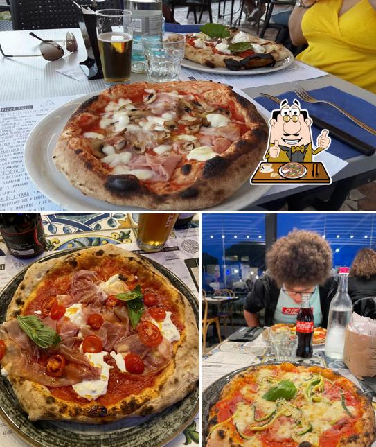 Scegli tra le molte varianti di pizza