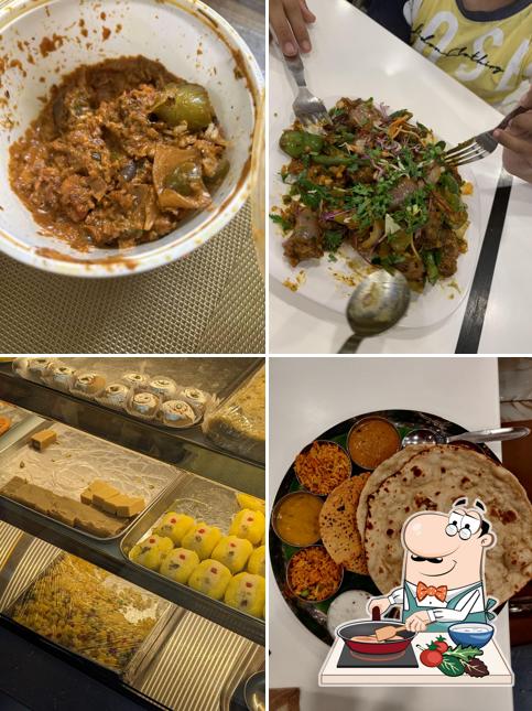 Chicken curry at SRI VISHNU BRINDAVANA