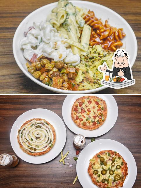Food at De Pizzeria