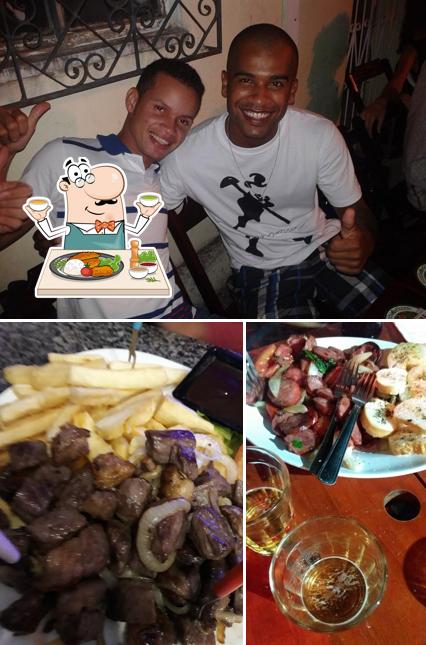 O El Doguito se destaca pelo comida e interior