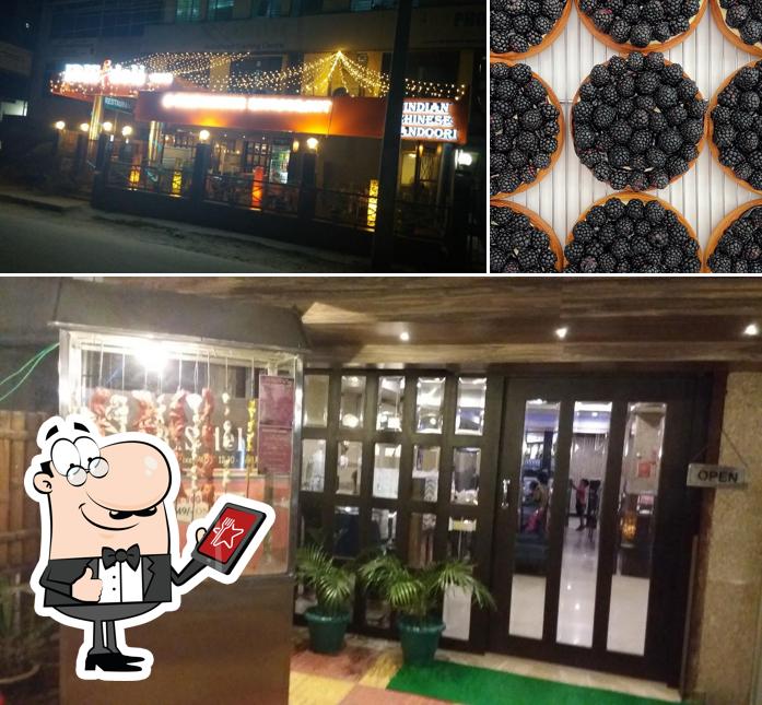 The restaurant's exterior and food