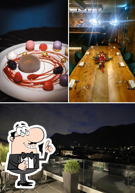 Roshi House