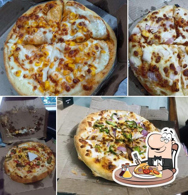 At Pizza Galleria - Panipat Junction, you can get pizza