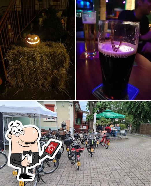 Guarda questa immagine di Waldegg Pub