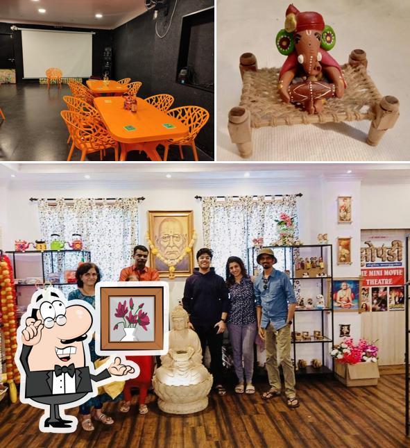 The photo of zopadi the food studio’s interior and cake