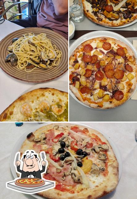 A Pizzeria da Salvatore, puoi prenderti una bella pizza