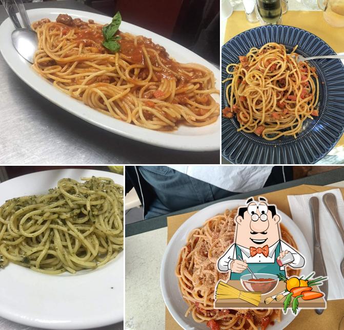 Spaghetti alla bolognese al Fontane Bianche Beach Bar