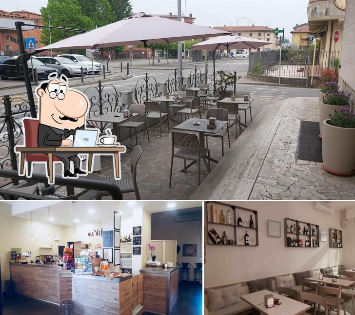 Siediti a un tavolo di Via Veneto Cafè Di Perico Stefania