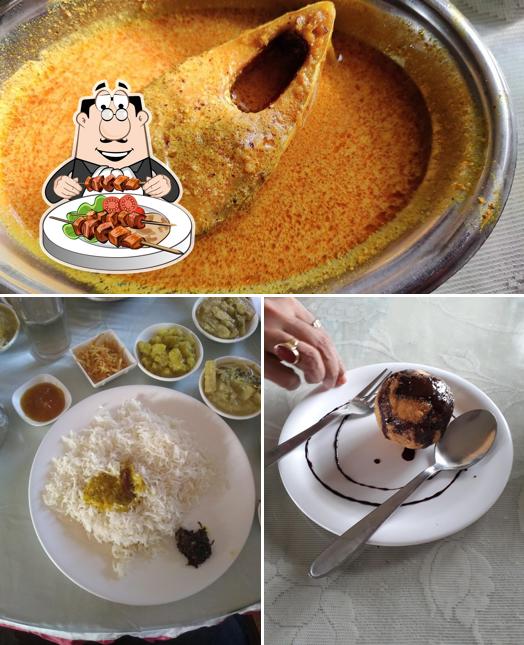 Food at Sholo Ana Bangalee