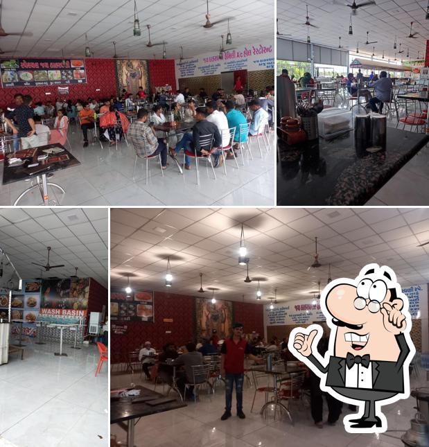 Jay Thakar Dhani Family Restaurant