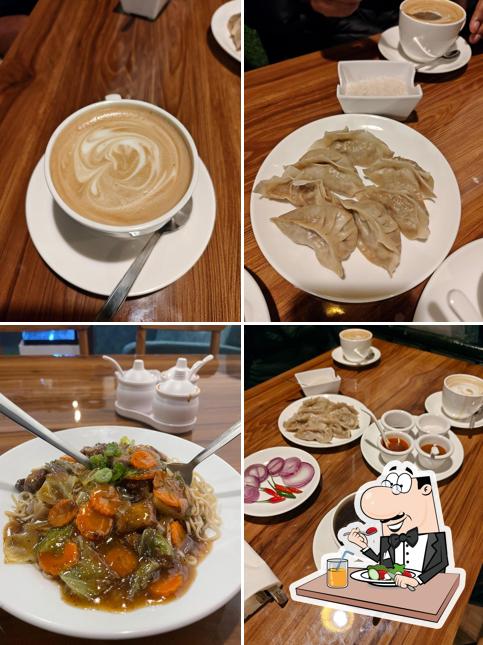 Clover Cafe Restro