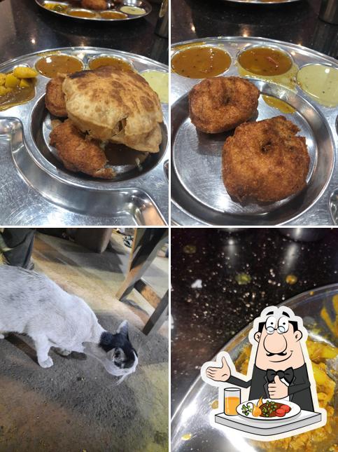 Meals at Shree Balaji Bhojnalaya ଶ୍ରୀ ବାଲାଜୀ ଭୋଜନାଳୟ