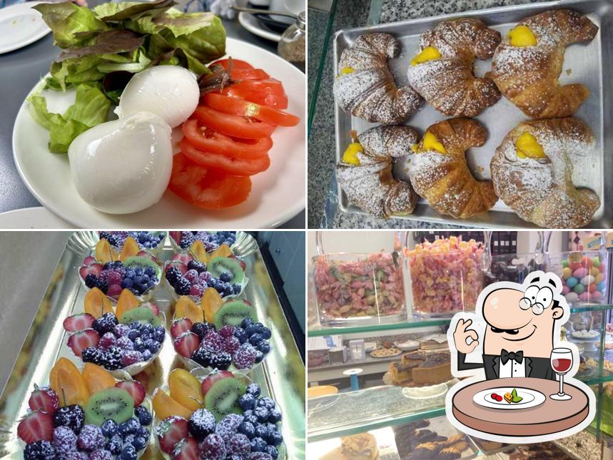 Platti al Pasticceria Rovida