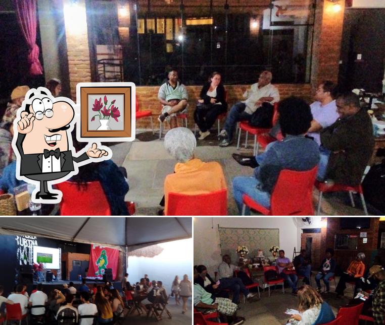 Veja imagens do interior do Dois Ponto Oito Teatro Bar