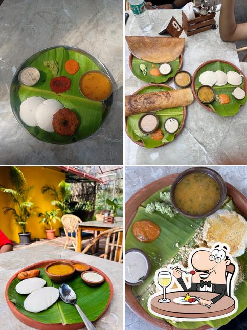 Idli at Minapattu ( Dosa Place )