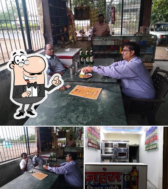The picture of Rajhans Beer Shop’s interior and beer