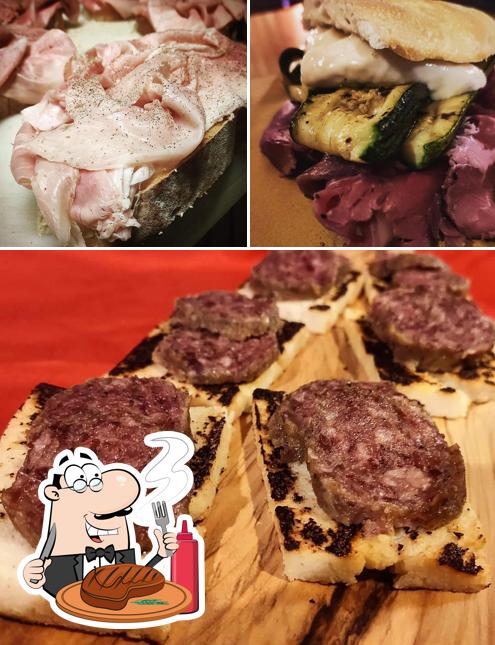 C'è un'ampia gamma di pasti per gli amanti della carne