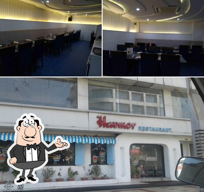 The interior of 1944 The Hocco Kitchen (Maninagar)