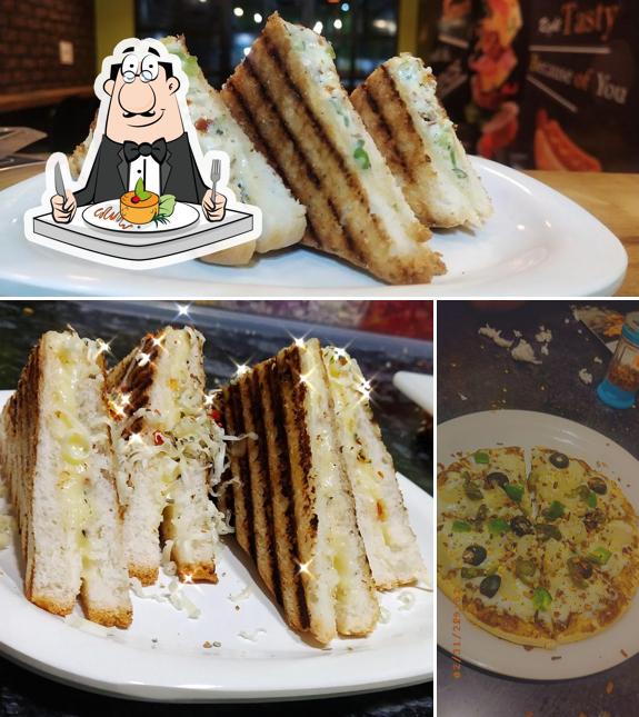 Food at 9 Ten Cafe. નાઇન ટેન કેફે