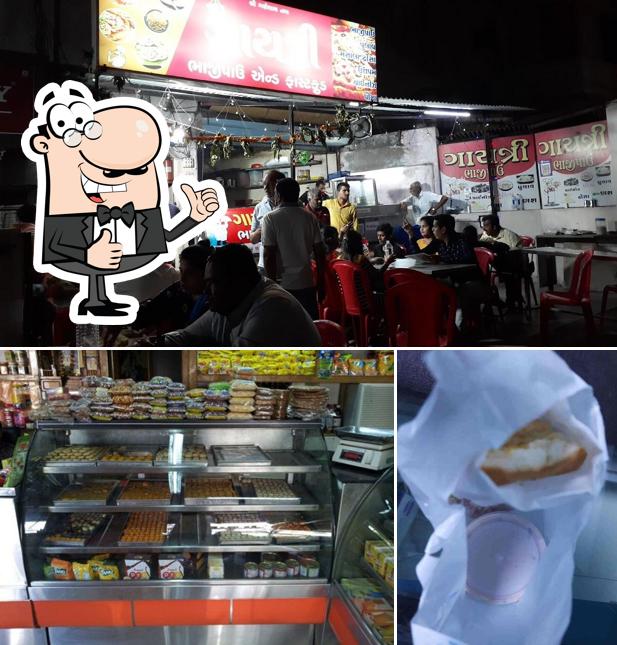 Here's a picture of Gayatri Bhajipav