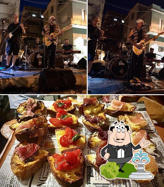 La immagine della esterno e cibo di Once Room 21 Speakeasy Soverato