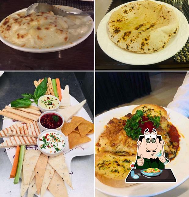 Macaroni and cheese at Ripples - Avalon Hotel