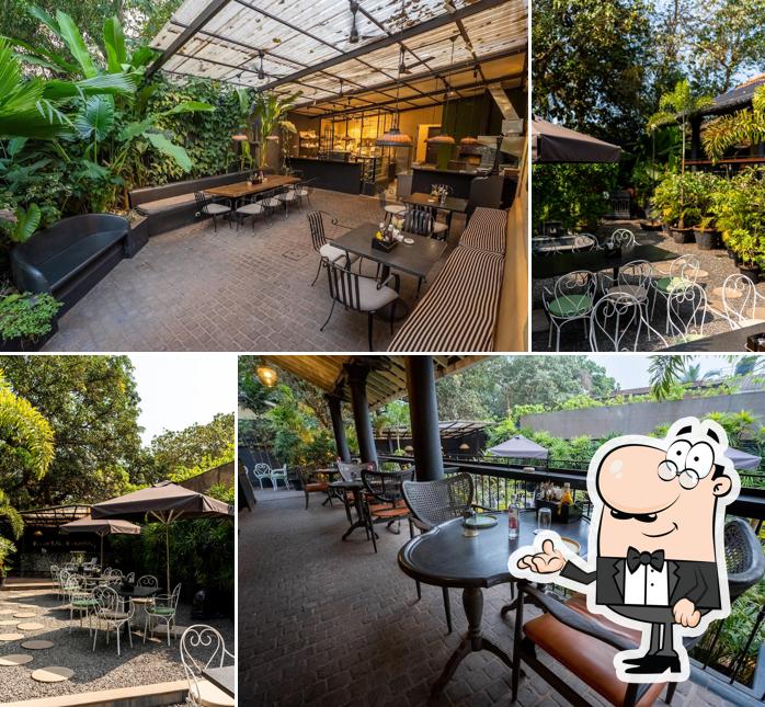 SARAVA Cafe Delhi Heights