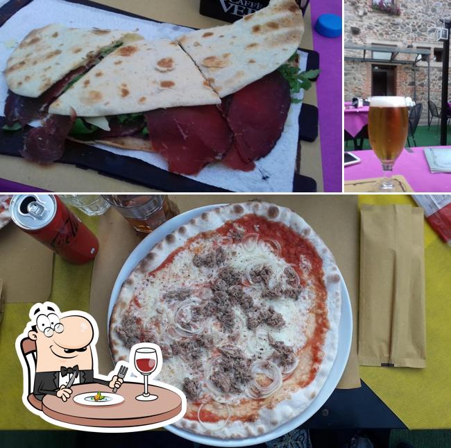 Bar Pizzeria Ristorantino Giardini d'Este si caratterizza per la cibo e birra