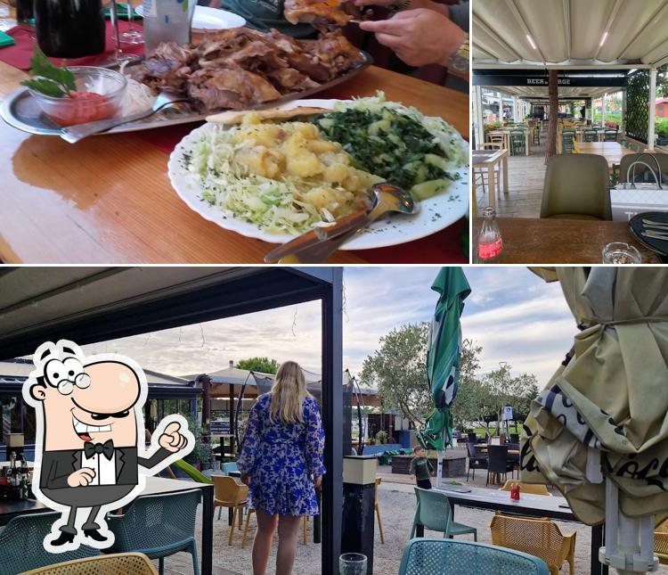 Dai un'occhiata agli interni di The Corner