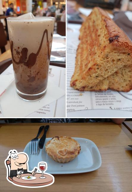 Confira a imagem ilustrando comida e bebida no Casa Bauducco