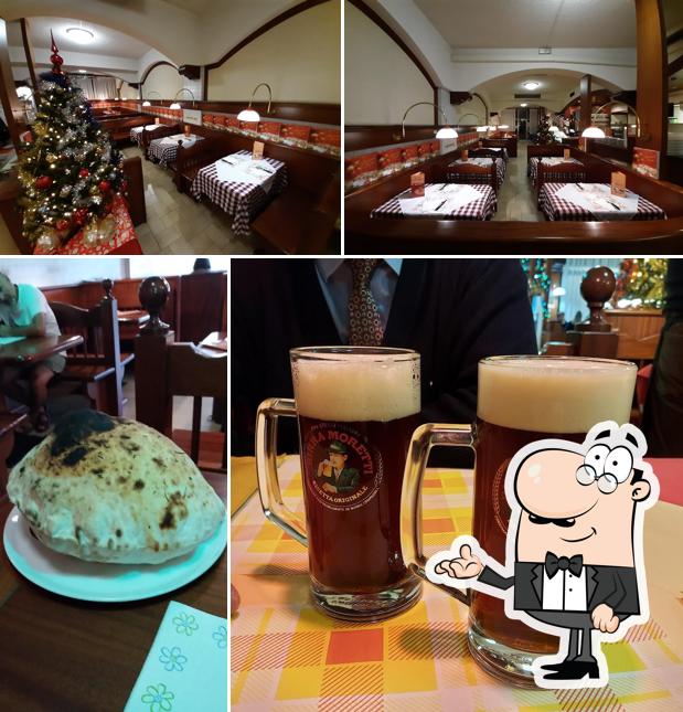 La foto della interni e cibo di Al Ghiottone