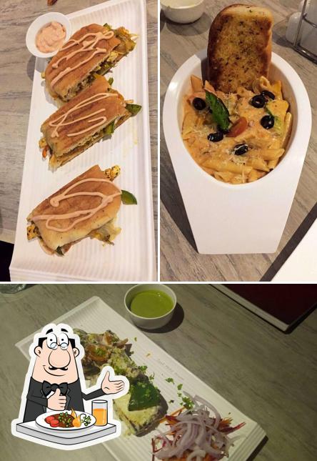 Meals at Robustaa