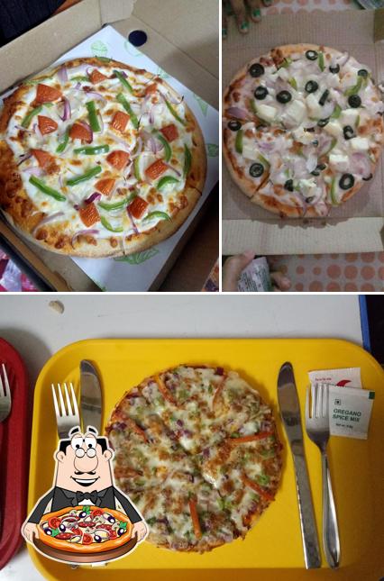 At THE BURGER DAY, you can get pizza