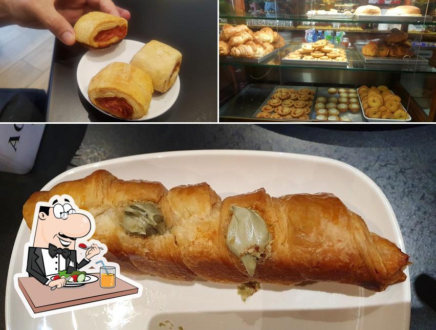 Platti al Bar Pasticceria Agnello