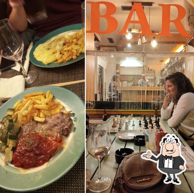 Gli interni di Bar à café le Derby