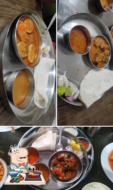 Chicken curry at Hotel Vaishnavi