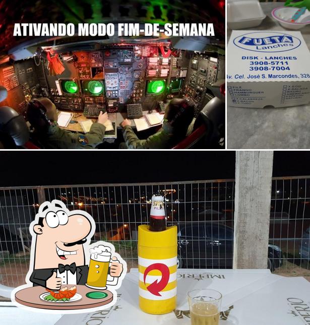 Peça um copo de cerveja leve ou escura