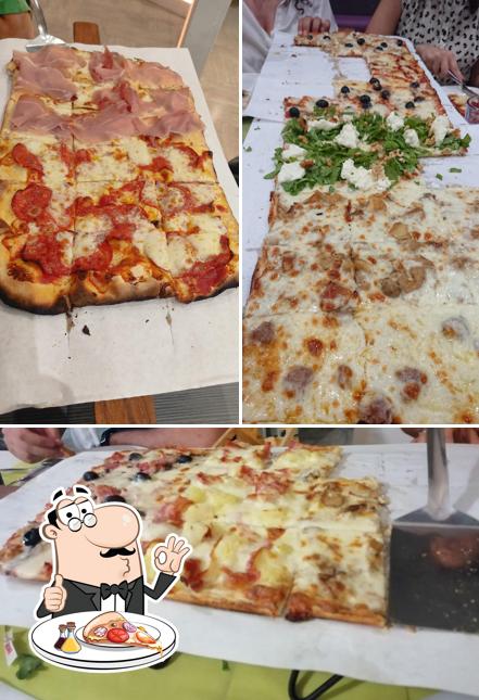 A PIZZERIA DISSAPORE TORTORETO LIDO, puoi provare una bella pizza