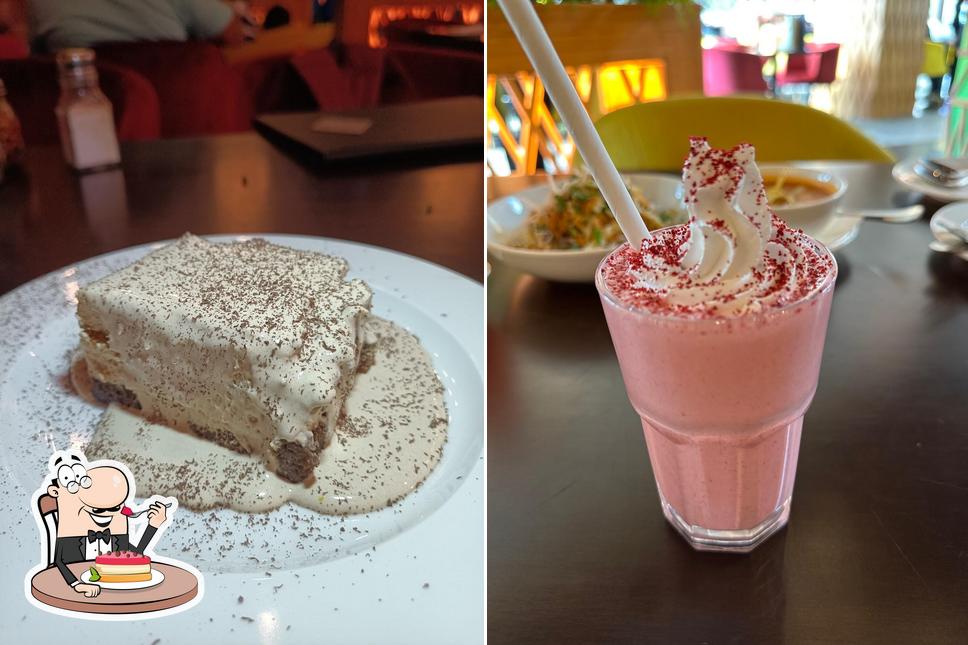 California Pizza Kitchen Dadar provides a number of desserts