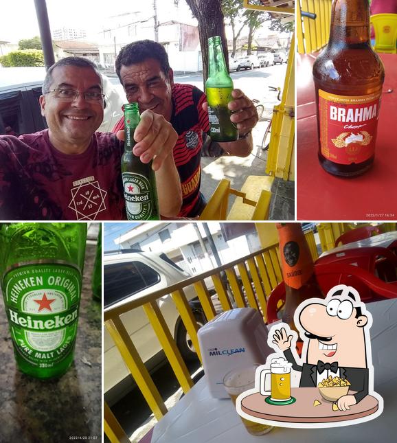 Carrapatu's Bar