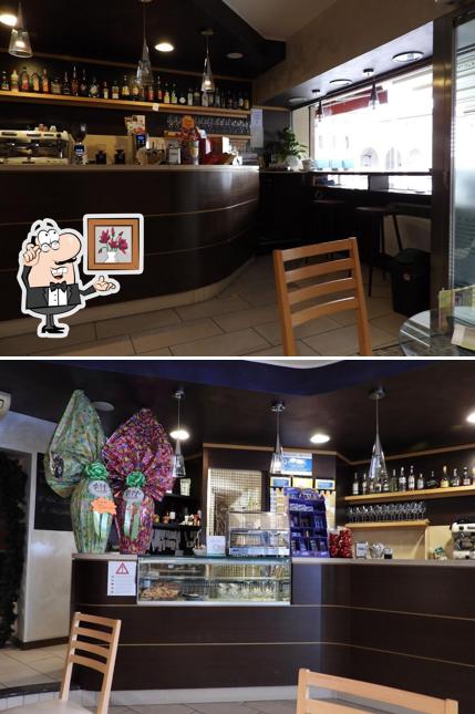 Dai un'occhiata agli interni di La Caffetteria