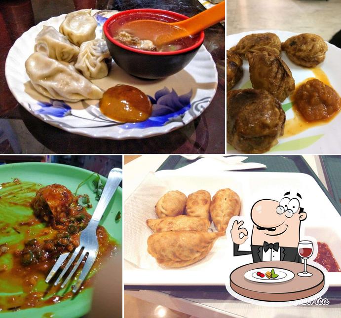 Meals at Momo king