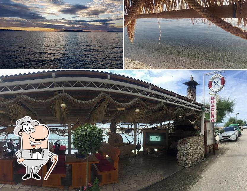 Gli esterni costituiscono una caratteristica importante di Restoran "Bracera"
