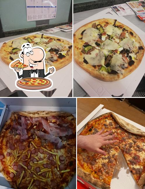 Prenditi una pizza a Pizza Acrobatica di Pasini Daniele