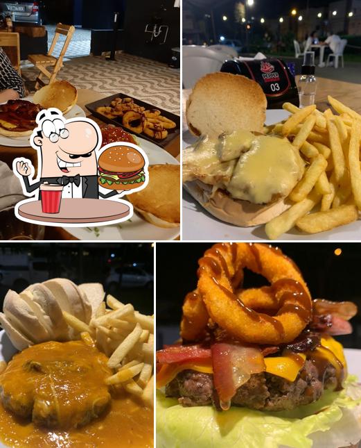 Peça um dos hambúrgueres disponíveis no Hamburgueria Americana - PEPPER BURGER