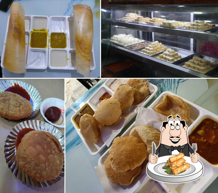 Spring rolls at Madhu Milan