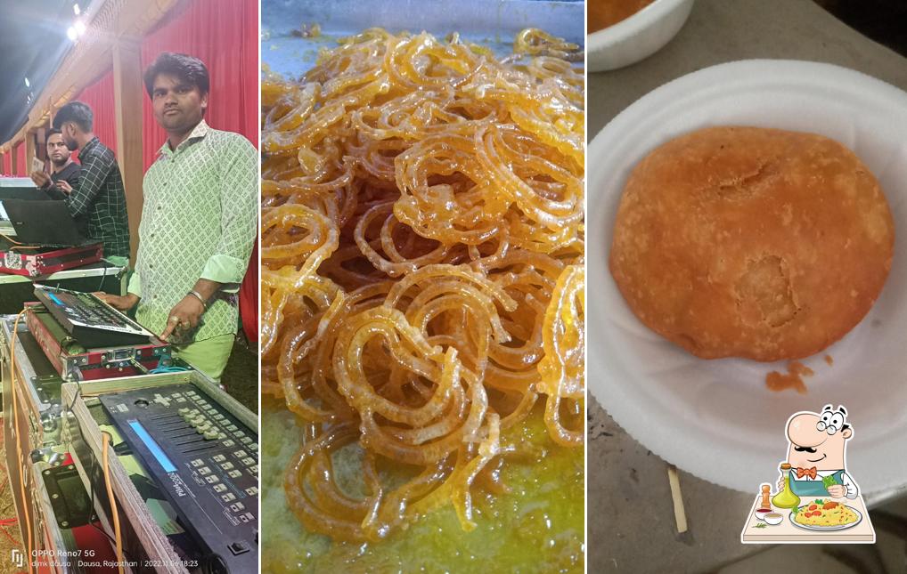 Food at आपका पंडित कचोरी वाला