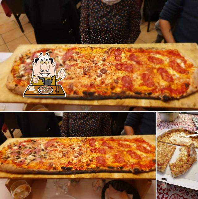 A Ristorante Al Portico, puoi ordinare una bella pizza