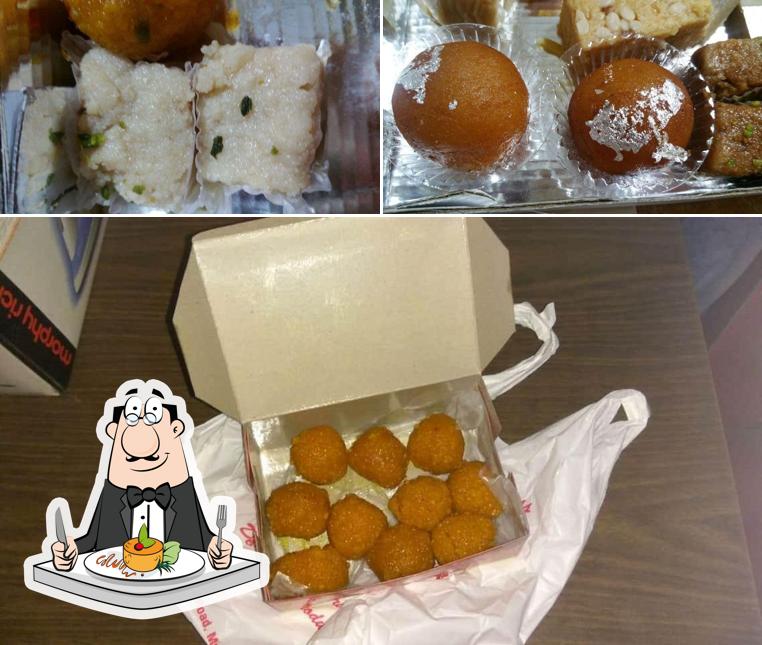 Meals at Tewari Confectioners