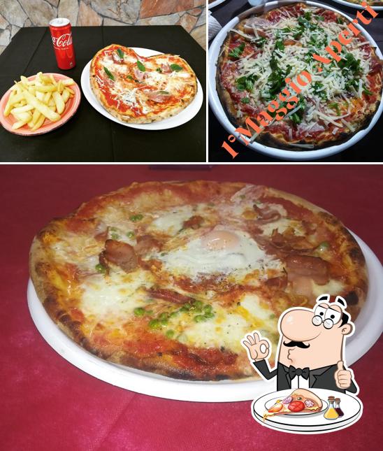 A Pizzeria Vecchia Stazione, puoi goderti una bella pizza